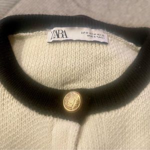 Chic cream cardigan, pearl buttons, soft & warm, fits all styles!